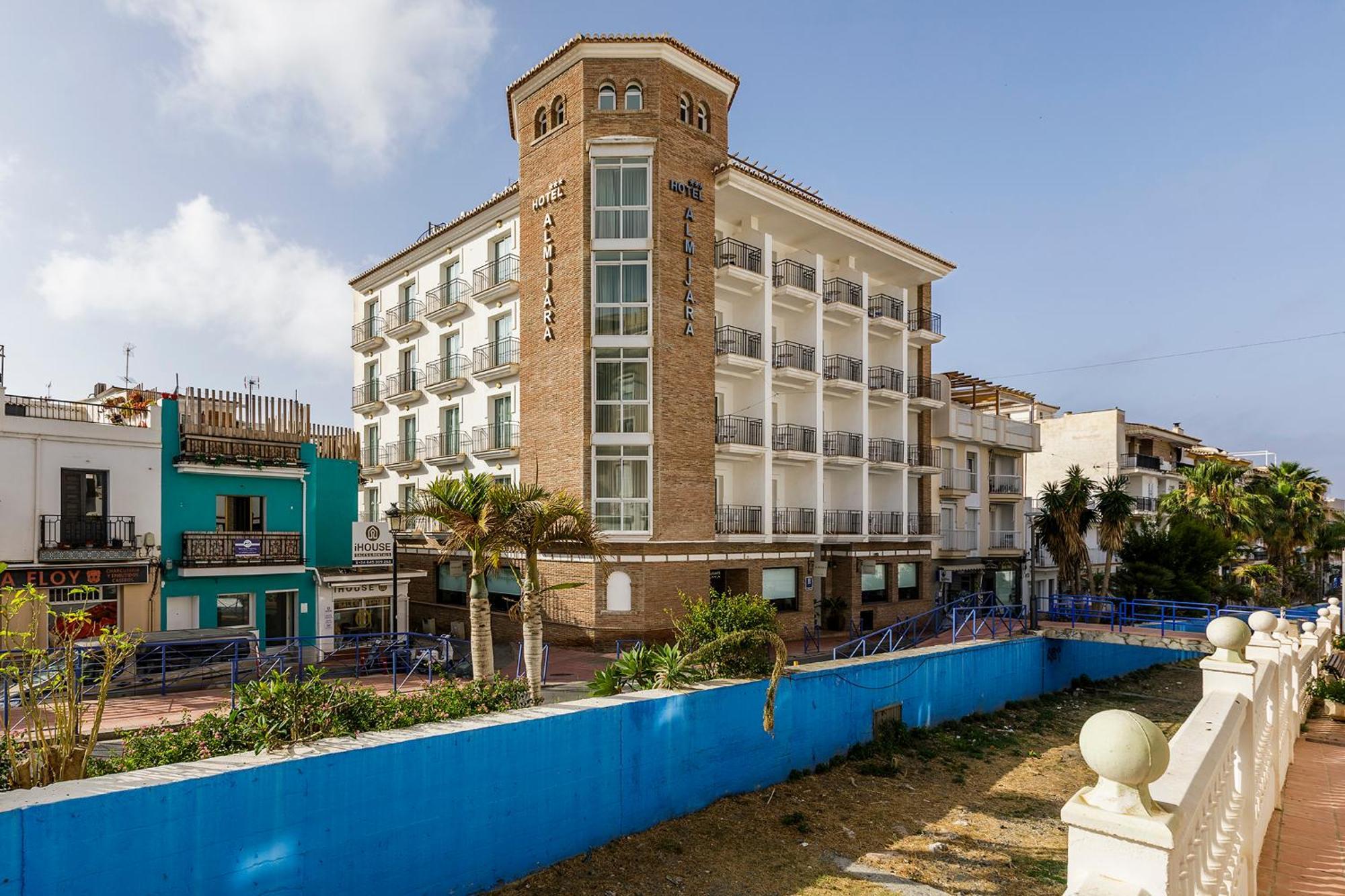 Hotel Almijara - Mares La Herradura  Exterior photo